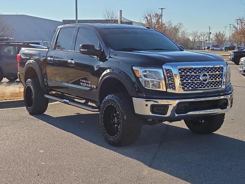 2018 Nissan Titan SV
