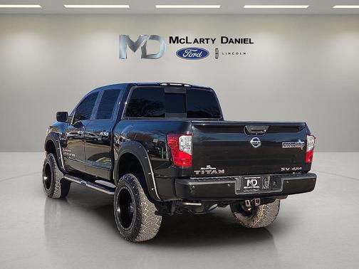 2018 Nissan Titan SV