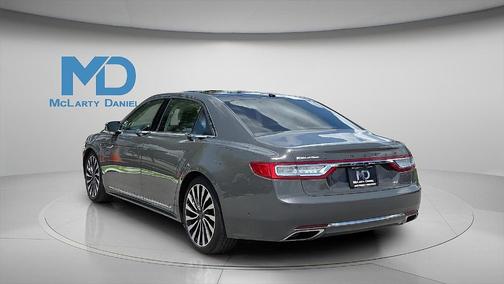 2017 Lincoln Continental Black Label