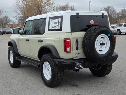 Desert Sand 2026 Ford Bronco Heritage Edition