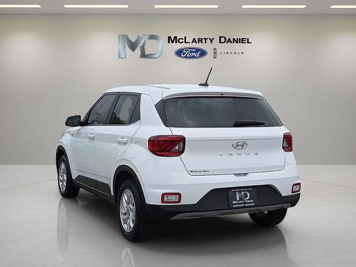 2025 Hyundai VENUE SE