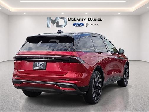 Red Carpet Metallic Tinted Clearcoat 2026 Lincoln Nautilus Reserve