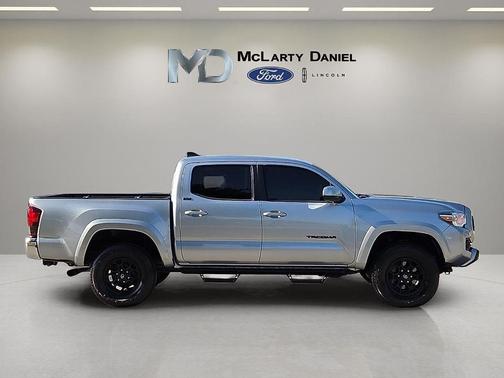 Lunar Rock 2022 Toyota Tacoma SR5