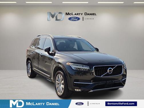 Onyx Black Metallic 2016 Volvo XC90 T6 Momentum