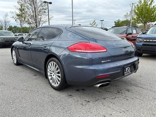 2014 Porsche Panamera 4