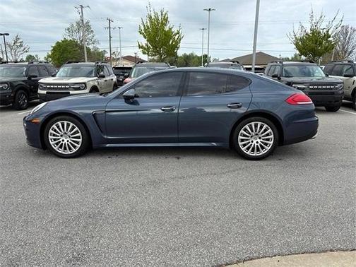 2014 Porsche Panamera 4