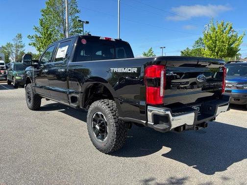2025 Ford F-350 Lariat Super Duty