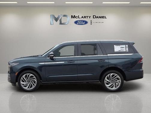 Blue Metallic 2026 Lincoln Navigator Reserve