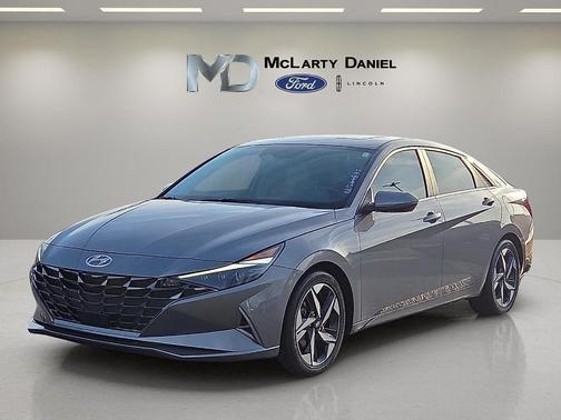2022 Hyundai ELANTRA Limited