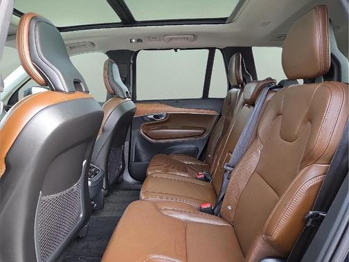 2019 Volvo XC90 T6 Inscription