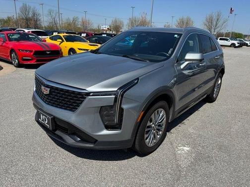 2024 Cadillac XT4 Premium Luxury