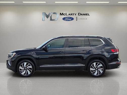 Deep Black Pearl Effect 2024 Volkswagen Atlas 2.0T SEL