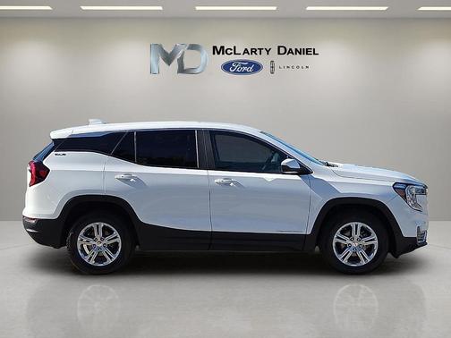 Summit White 2024 GMC Terrain SLE
