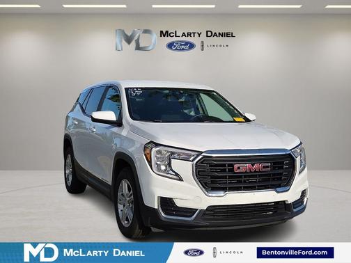 Summit White 2024 GMC Terrain SLE