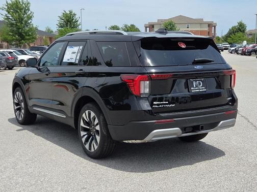 Agate Black Metallic 2026 Ford Explorer Platinum