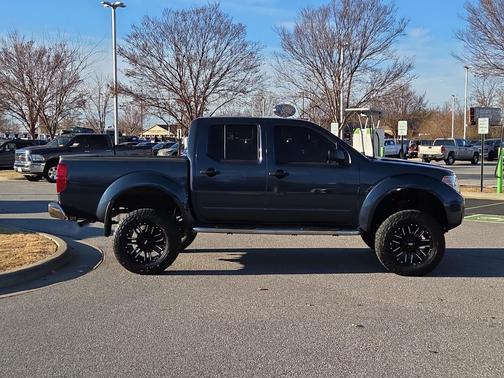 2021 Nissan Frontier SV