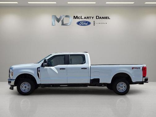 Oxford White 2026 Ford F-250 XL