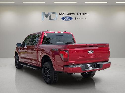 Ruby Red Metallic Tinted Clearcoat 2026 Ford F-150 XLT
