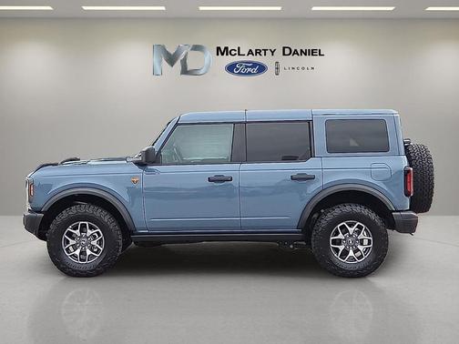 Azure Gray Metallic 2025 Ford Bronco Badlands
