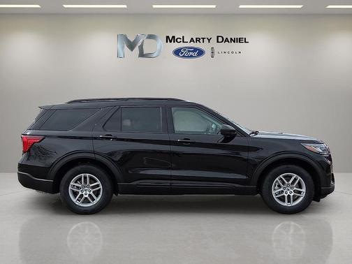 Agate Black Metallic 2026 Ford Explorer Active