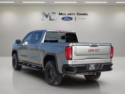 Sterling 2023 GMC Sierra 1500 AT4X