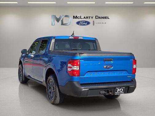 Blue Metallic 2022 Ford Maverick XLT