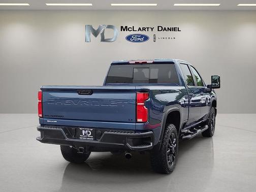 Lakeshore Blue Metallic 2025 Chevrolet Silverado 2500 LT