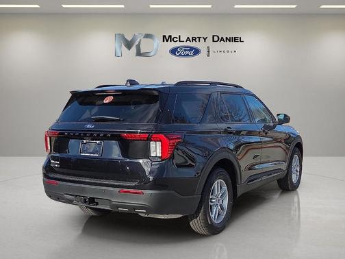 Agate Black Metallic 2026 Ford Explorer Active