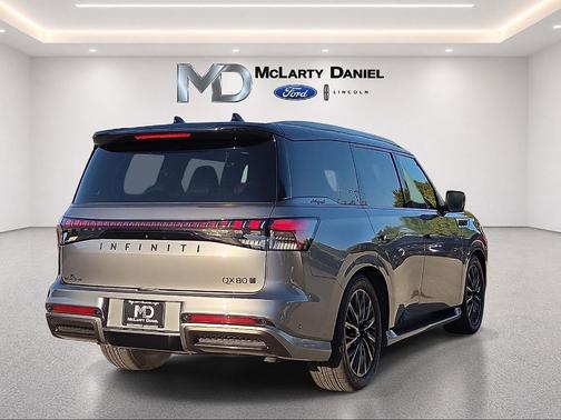 2t Dynamic Meta 2025 INFINITI QX80 AUTOGRAPH