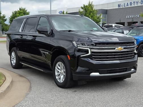 2024 Chevrolet Suburban LT