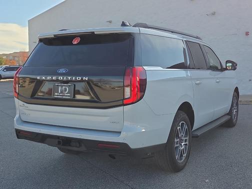 2025 Ford Expedition Max Active