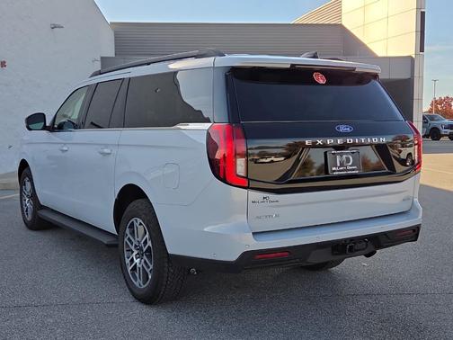 2025 Ford Expedition Max Active
