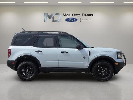 Space White Metallic 2026 Ford Bronco Sport Outer Banks