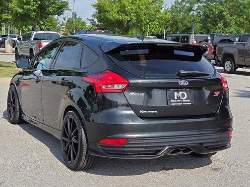 Tuxedo Black 2015 Ford Focus ST Base