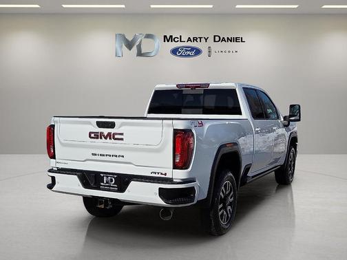 2023 GMC Sierra 2500 AT4