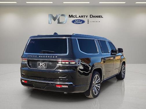 2023 Jeep Grand Wagoneer L Series III