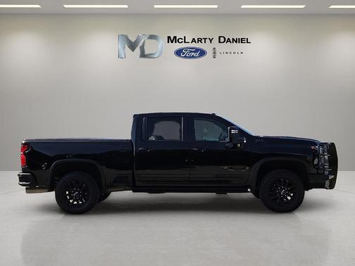 2025 Chevrolet Silverado 2500 High Country