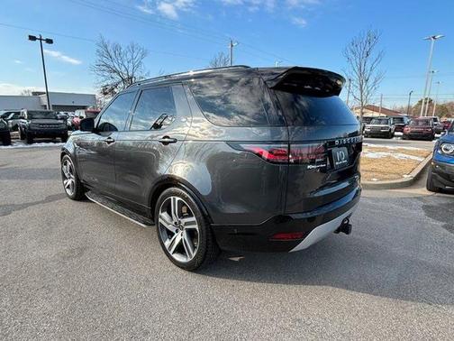 2023 Land Rover Discovery P360 Metropolitan Edition