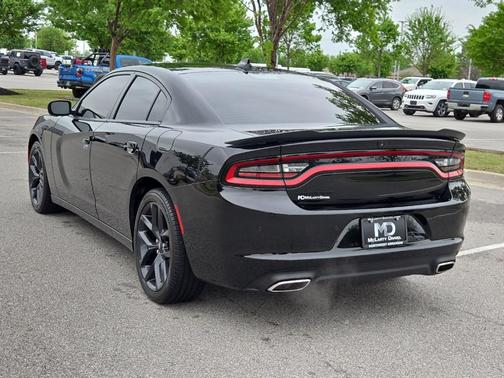 Pitch Black Clearcoat 2021 Dodge Charger SXT