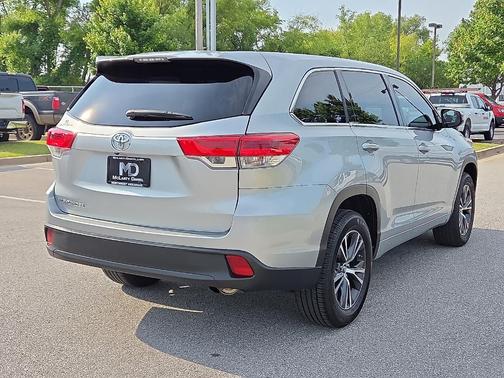 2018 Toyota Highlander LE