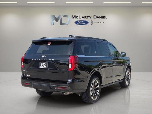 Black Metallic 2027 Ford Expedition Platinum