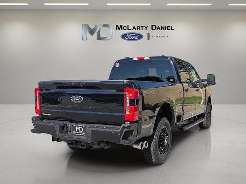 2026 Ford F-350 Lariat Super Duty