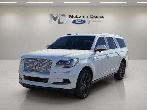 2024 Lincoln Navigator L Reserve