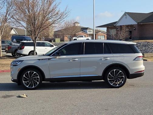 2023 Lincoln Aviator Reserve AWD
