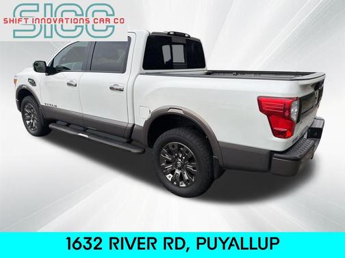 2017 Nissan Titan 