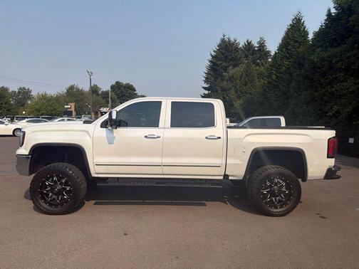 White Frost Tricoat 2017 GMC Sierra 1500 SLT