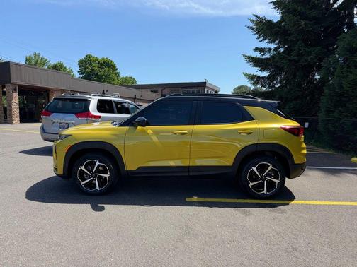 Nitro Yellow Metallic 2023 Chevrolet Trailblazer RS