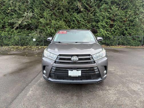 2018 Toyota Highlander SE