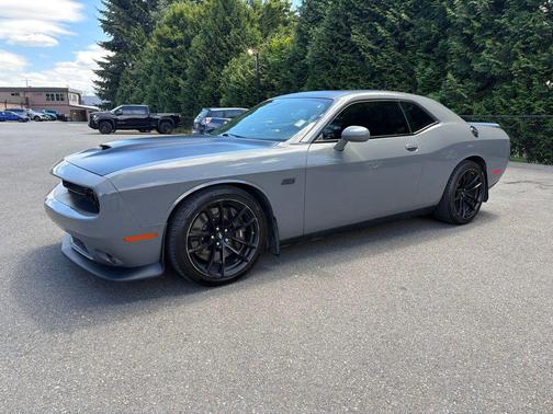 Destroyer Gray Clearcoat 2018 Dodge Challenger R/T 392