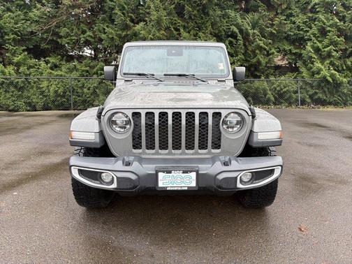 Sting-Gray Clearcoat 2021 Jeep Gladiator Sport S